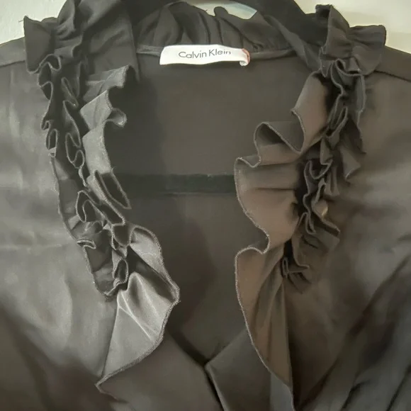 Calvin Klein Black Ruffled Sleeveless Blouse - Picture 4 of 6